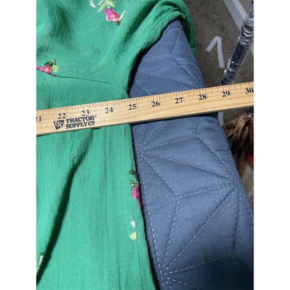 Fig & Flower Blouse Women's 2X Tunic Top Green Embroidered Floral Roll Sleeve - Picture 9 of 9